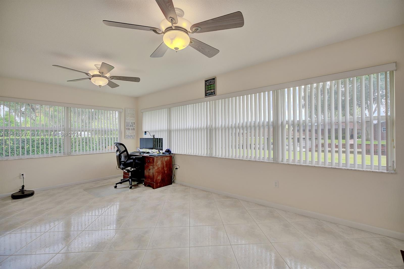 3016 Jacaranda Ave.