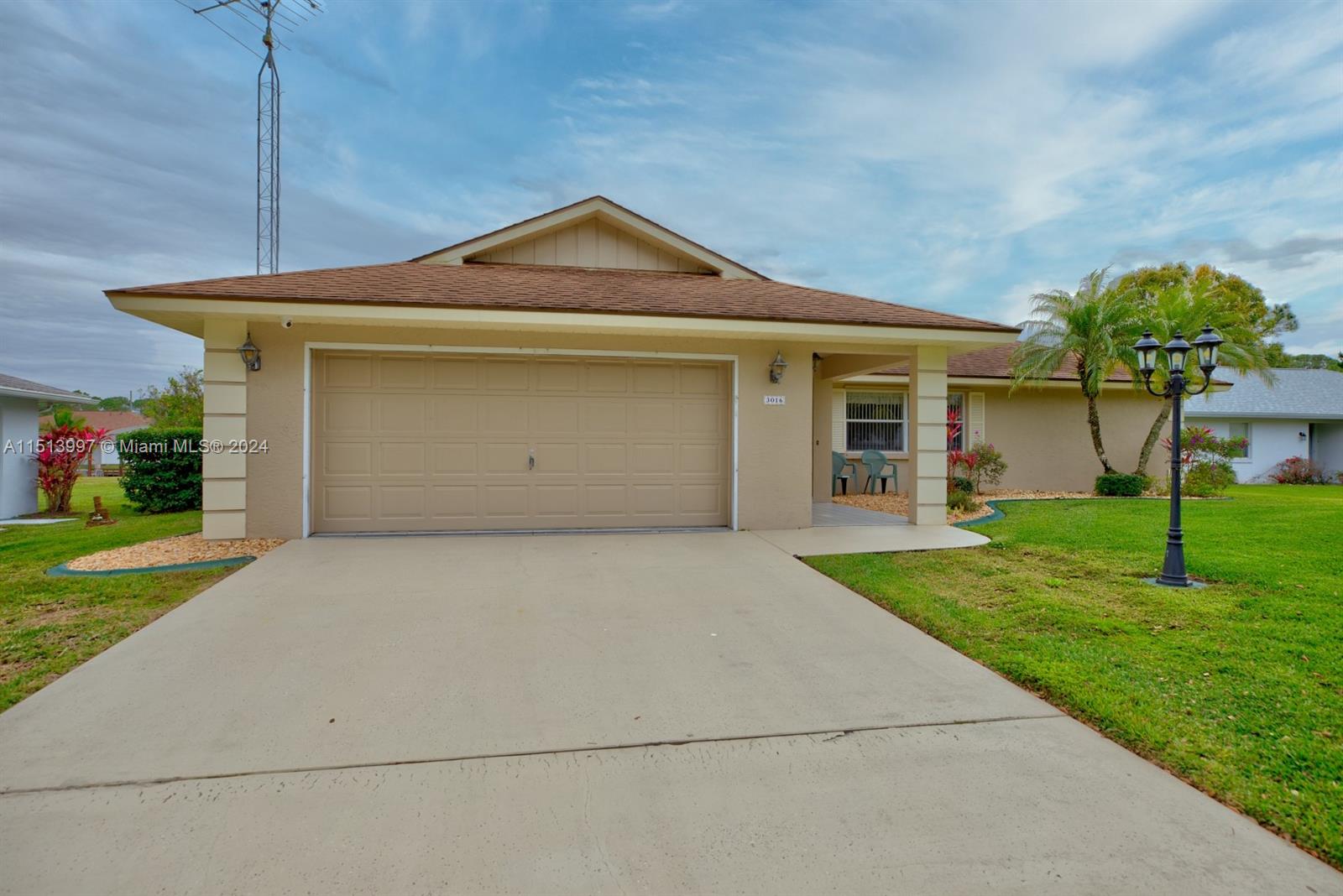 3016 Jacaranda Ave.