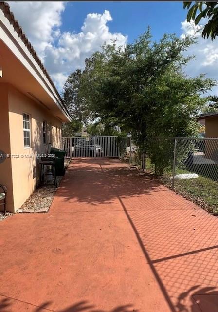 8501 NW 35th St