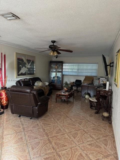 8501 NW 35th St