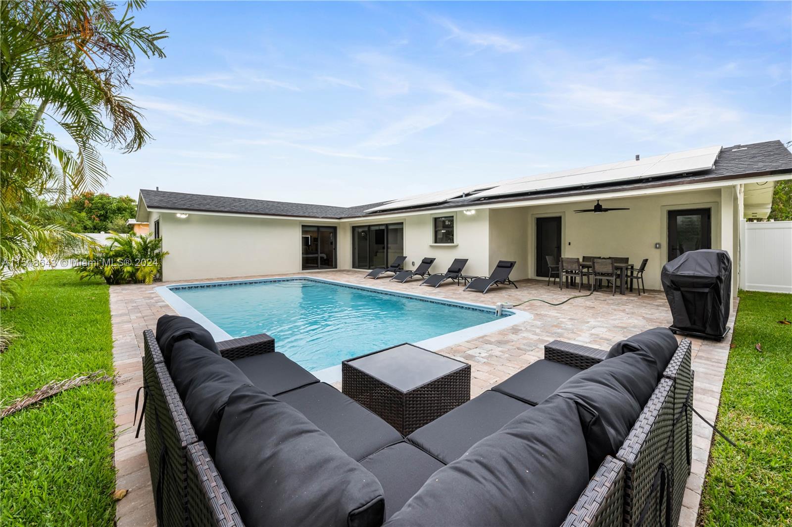 1283 Wynnewood Dr
