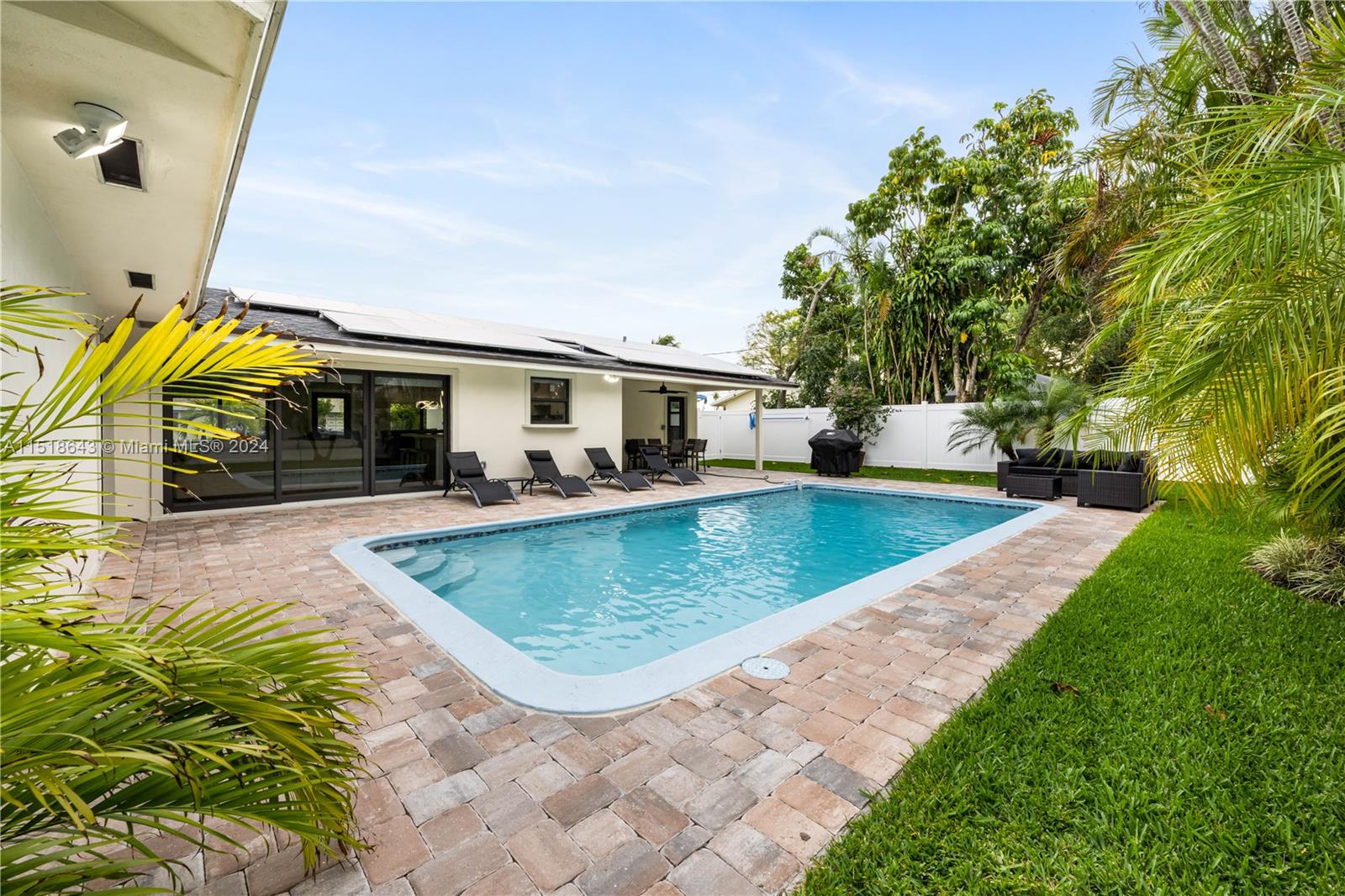 1283 Wynnewood Dr