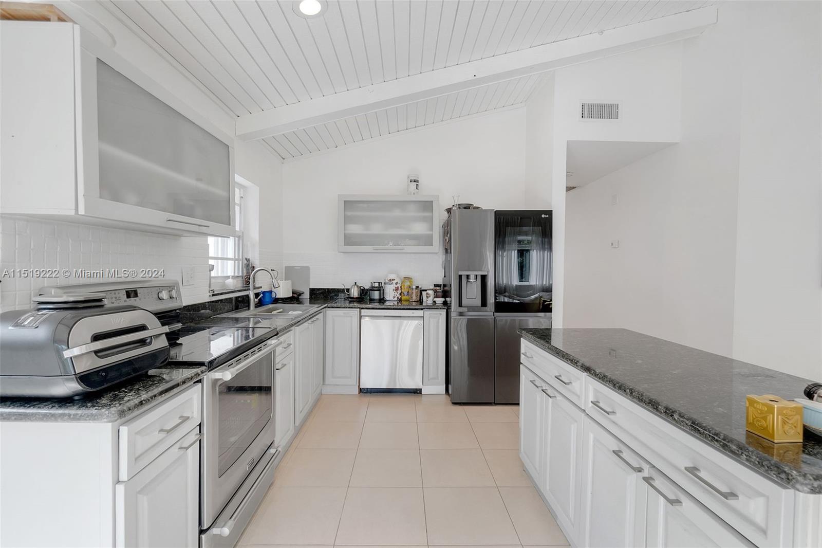 7300 NW 44th Ct