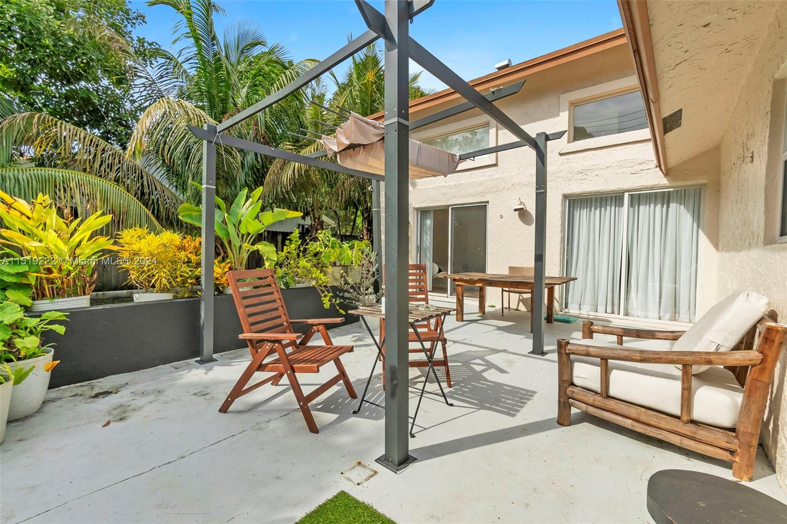 7300 NW 44th Ct