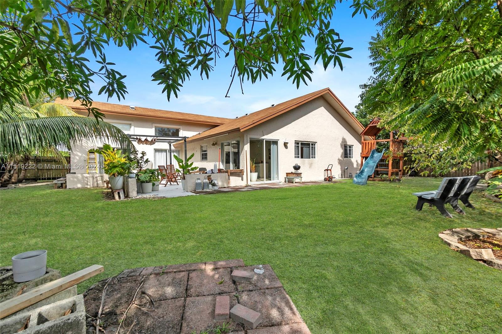 7300 NW 44th Ct