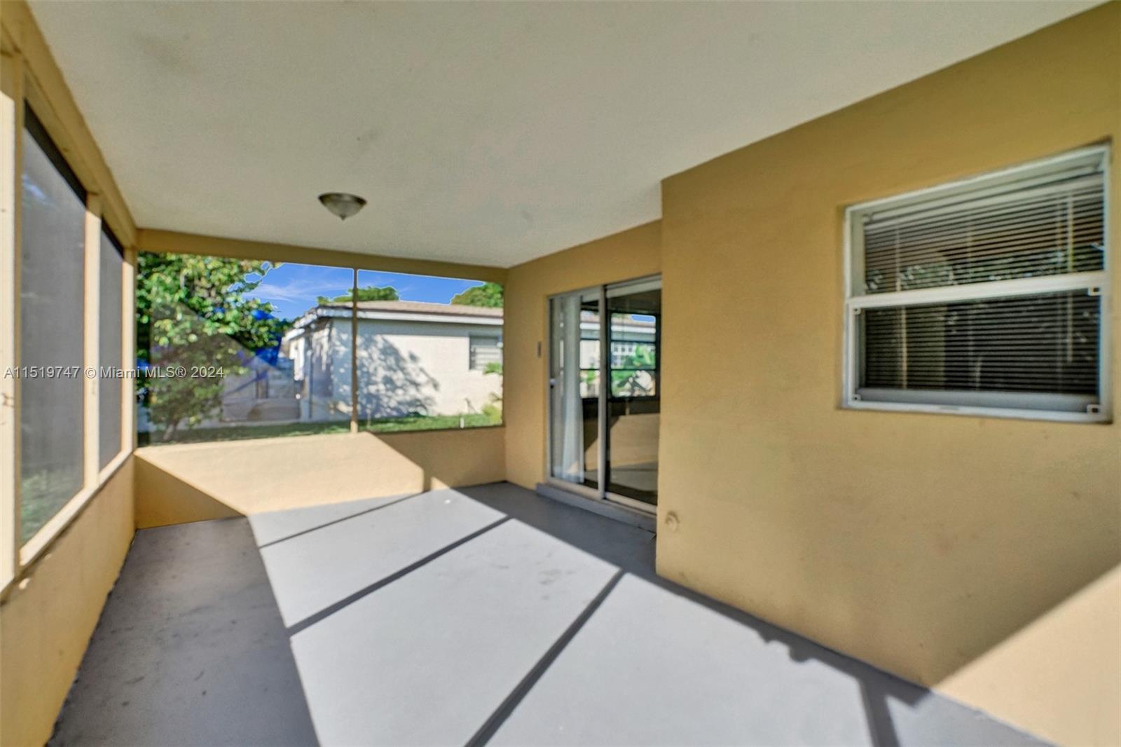3884 NW 34th St