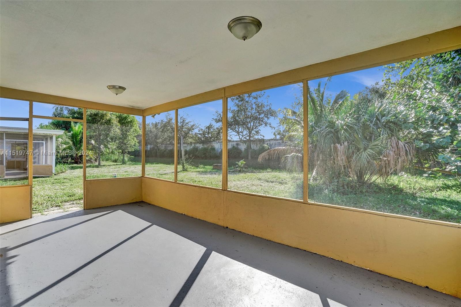 3884 NW 34th St