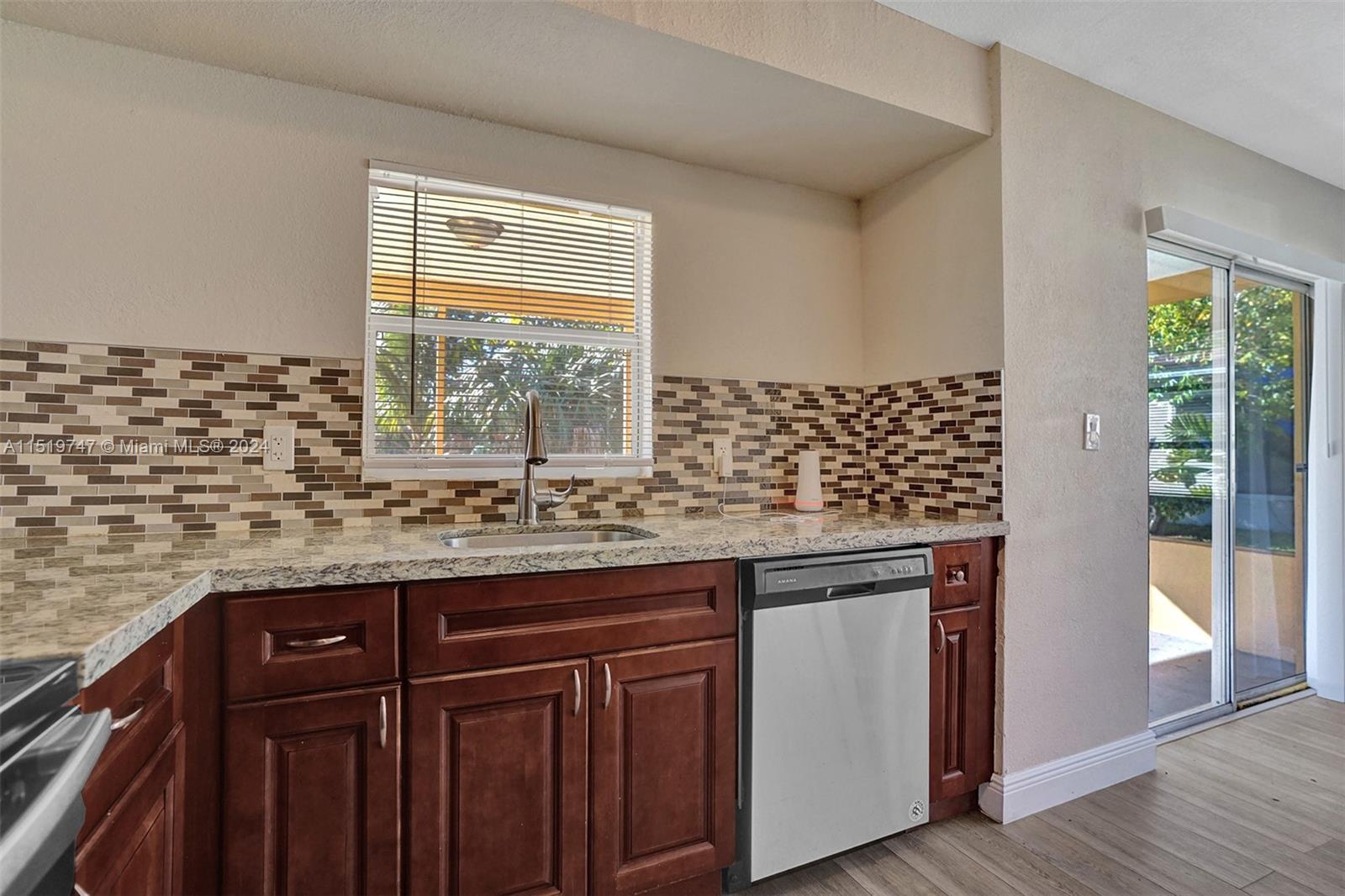 3884 NW 34th St