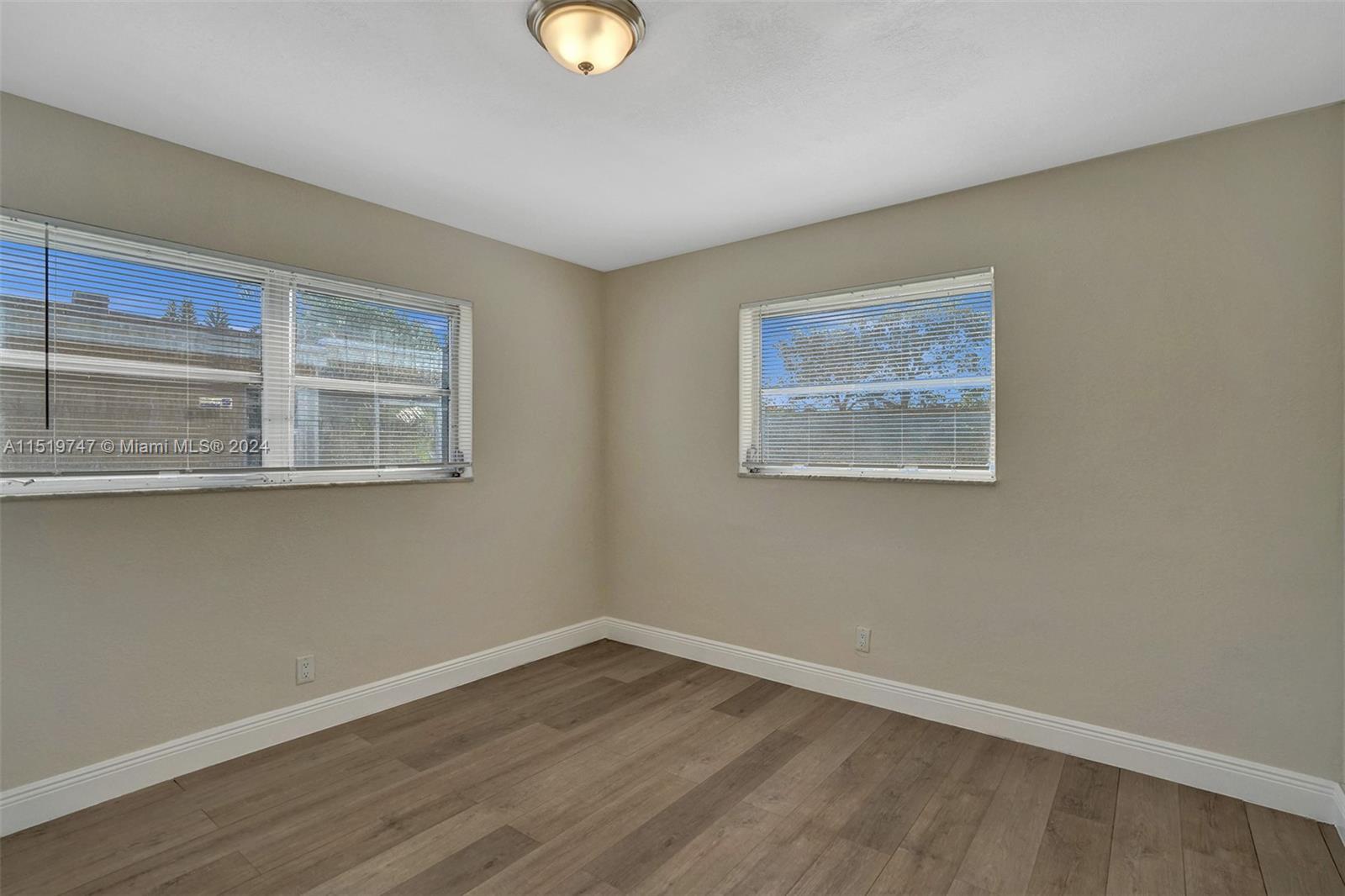3884 NW 34th St