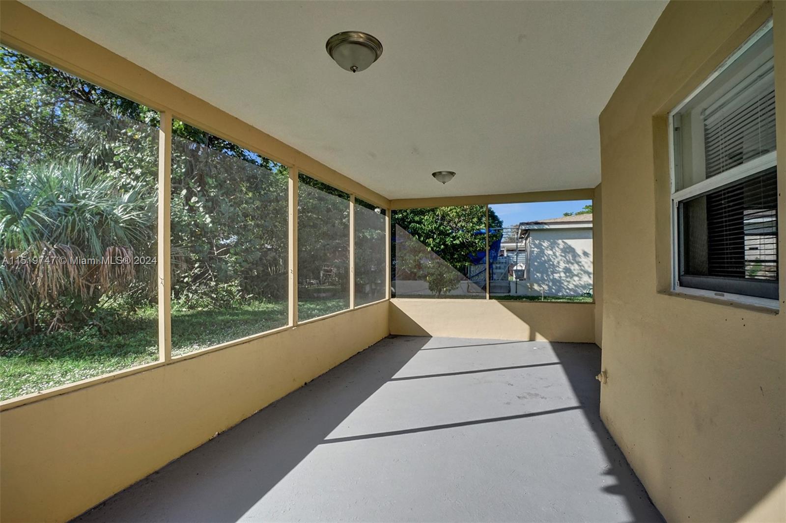 3884 NW 34th St