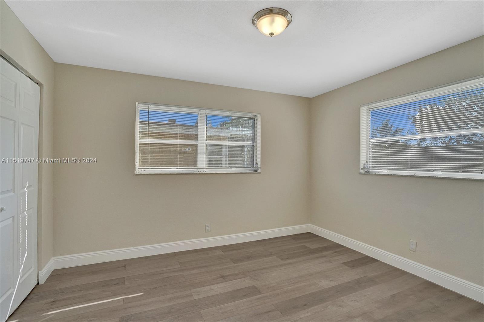 3884 NW 34th St