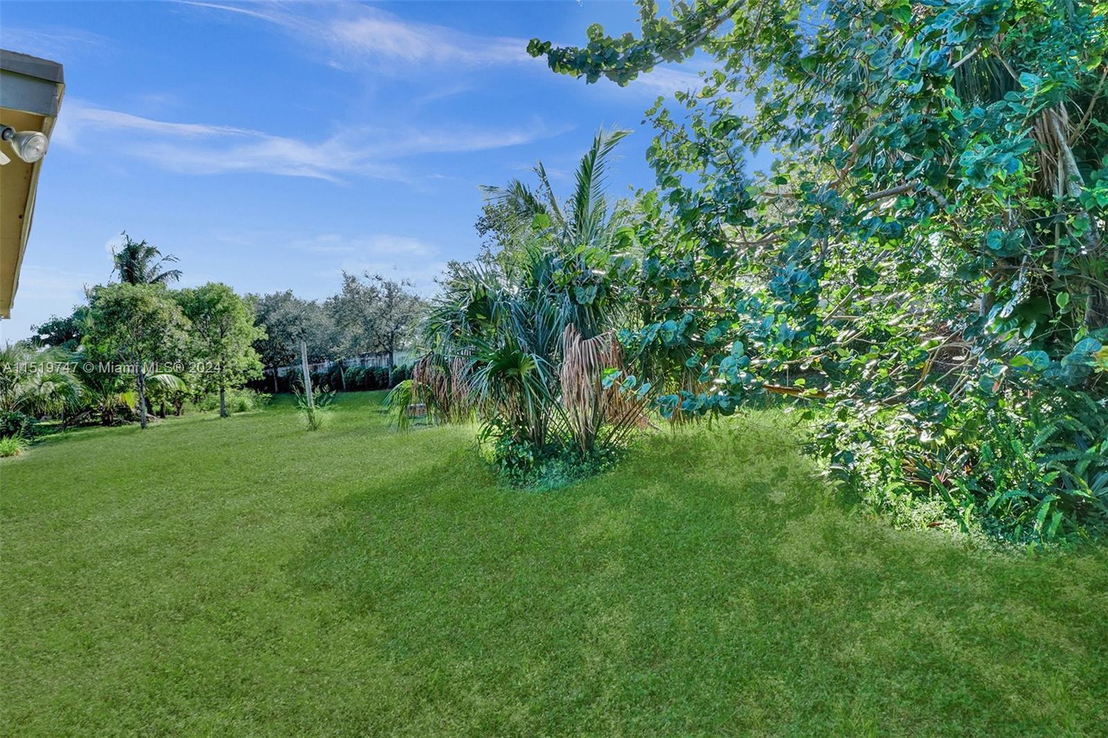 3884 NW 34th St