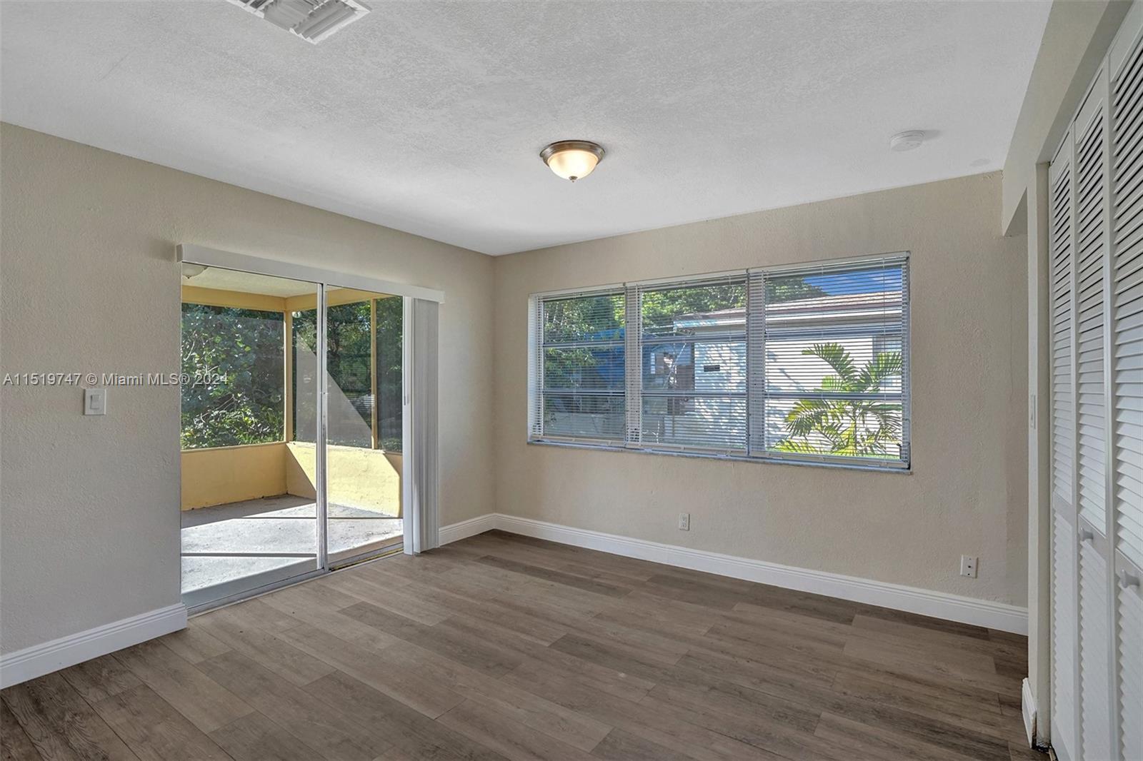 3884 NW 34th St