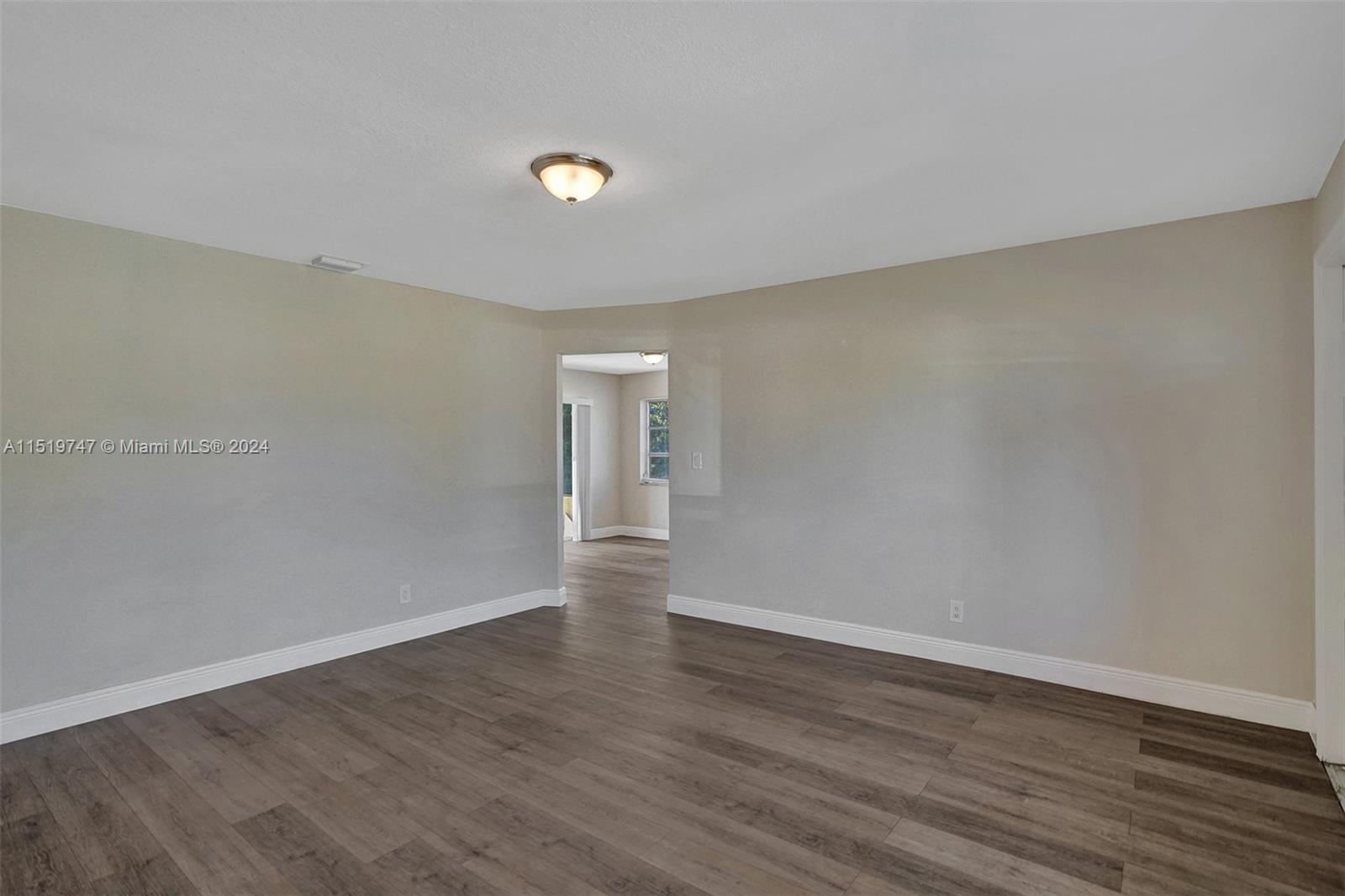 3884 NW 34th St