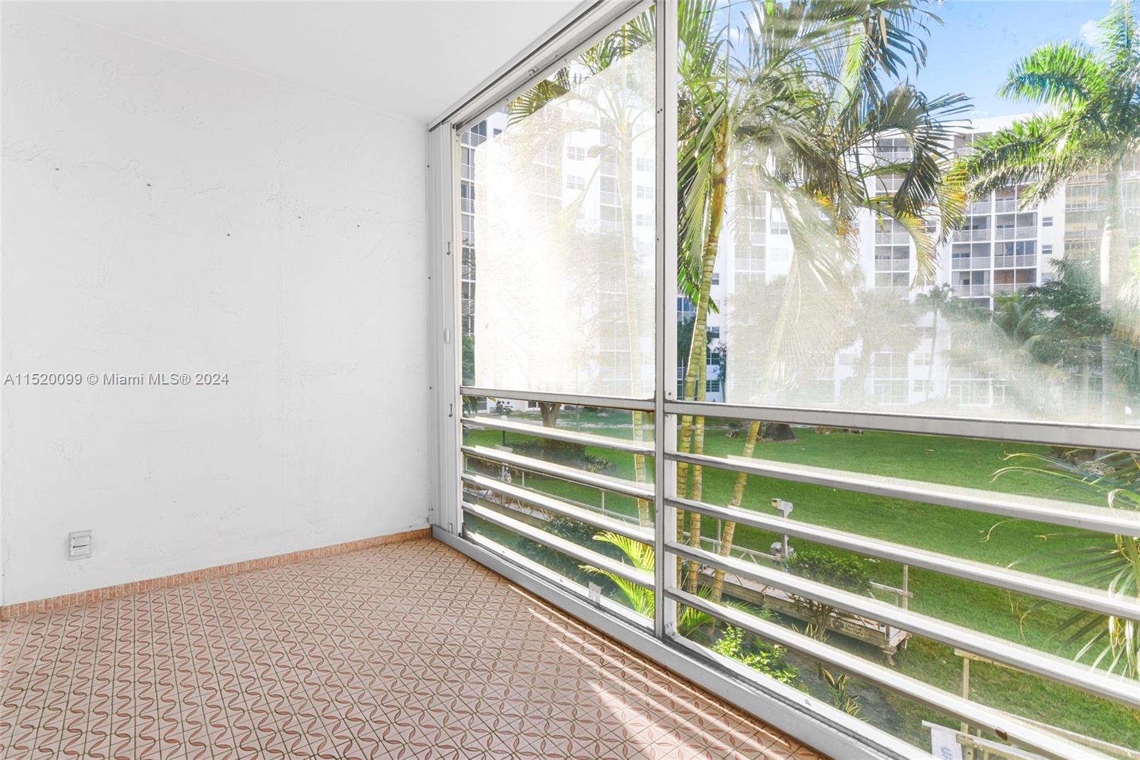 2731 NE 14th St Cswy # 223