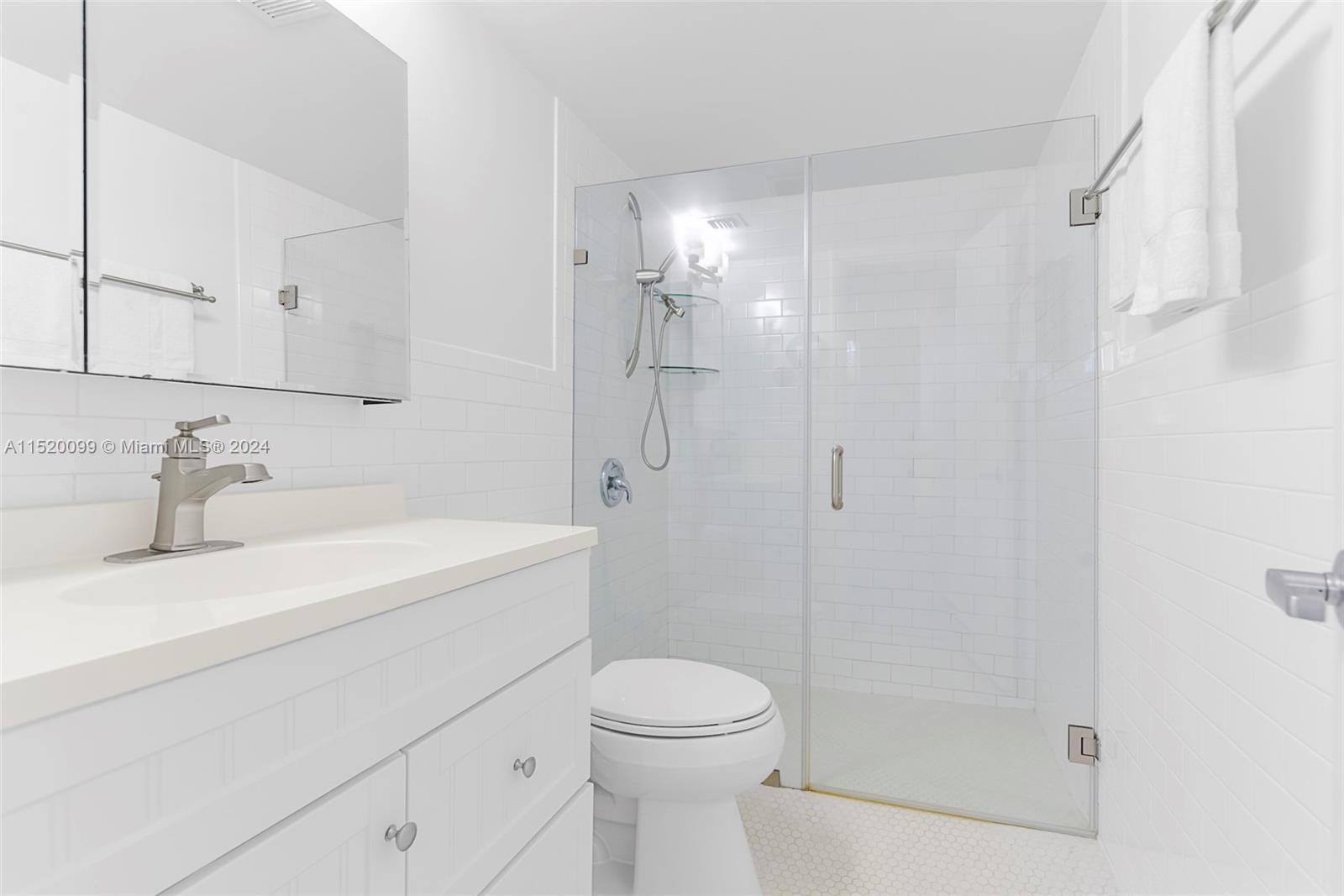 2731 NE 14th St Cswy # 223