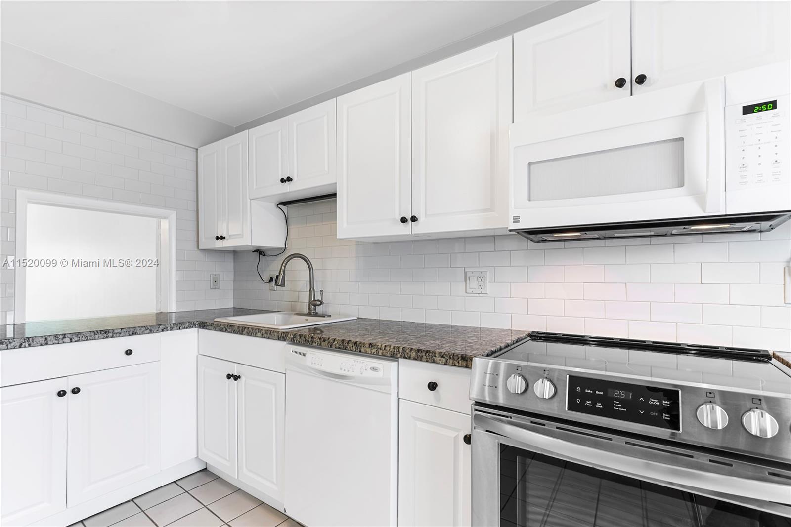 2731 NE 14th St Cswy # 223