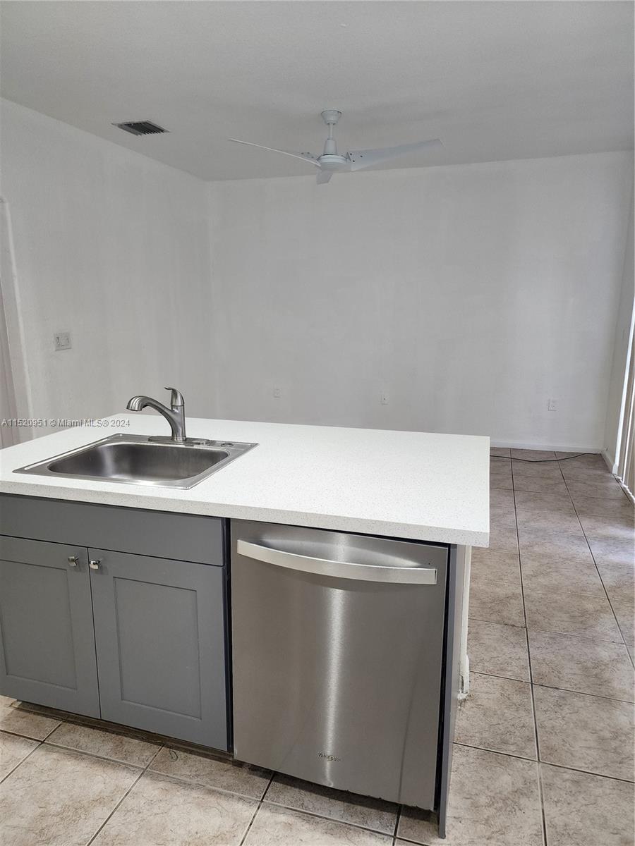 2579 SW 85th Ave # 105