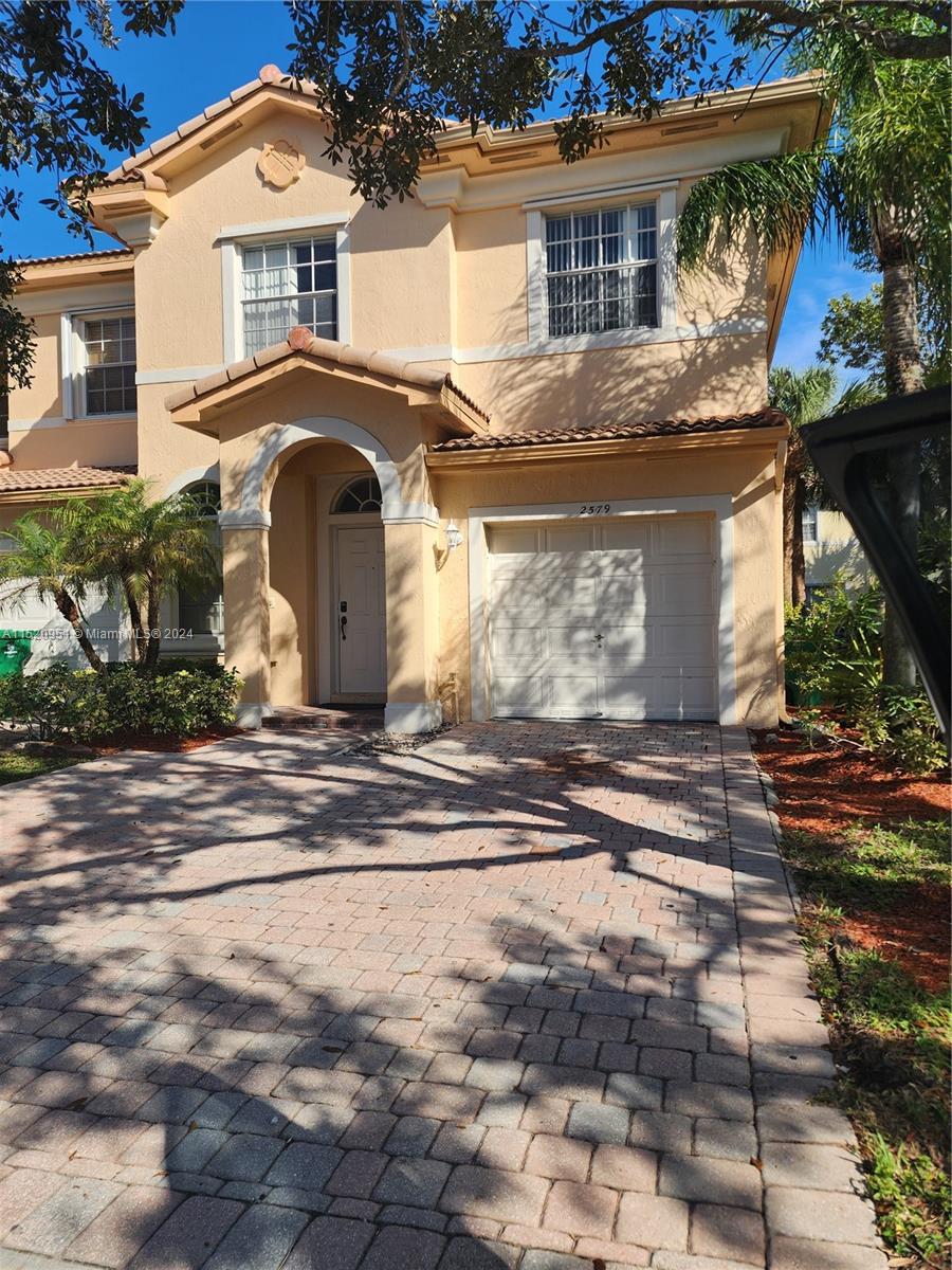 2579 SW 85th Ave # 105