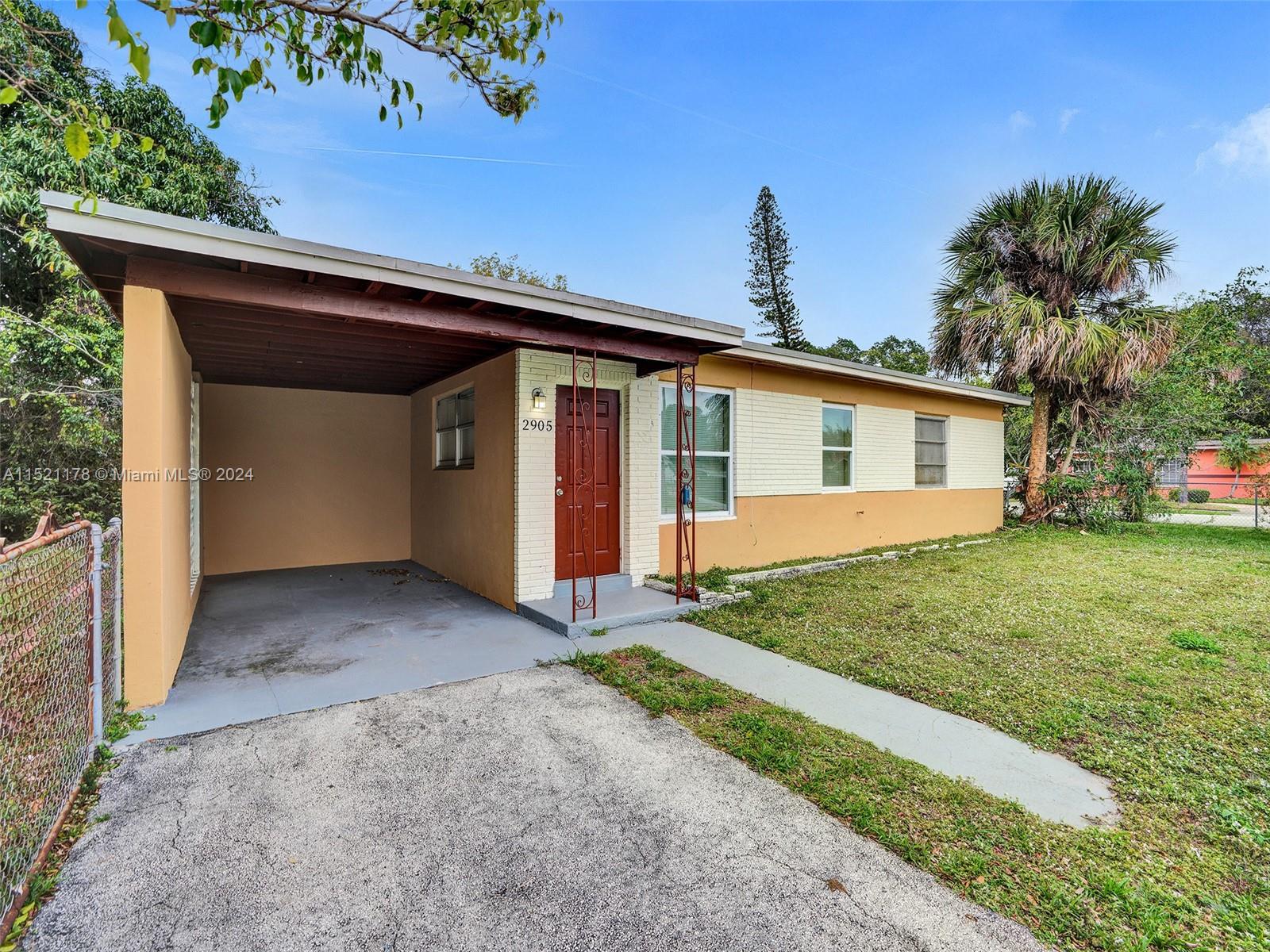 2905 NW 5th St