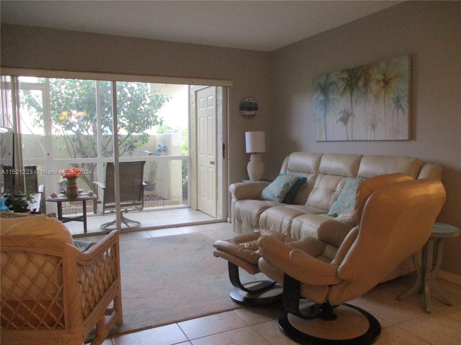 1540 SE Royal Green Cir # 102, Port St. Lucie Unit: I 102