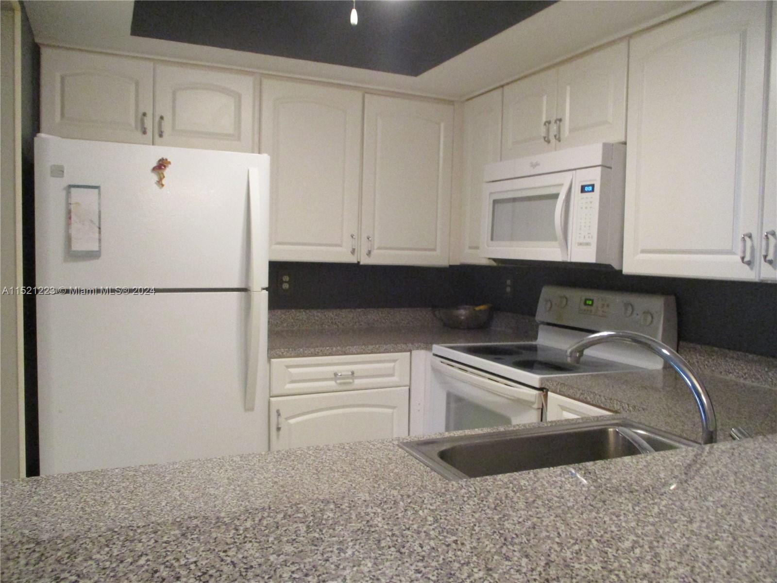 1540 SE Royal Green Cir # 102, Port St. Lucie Unit: I 102