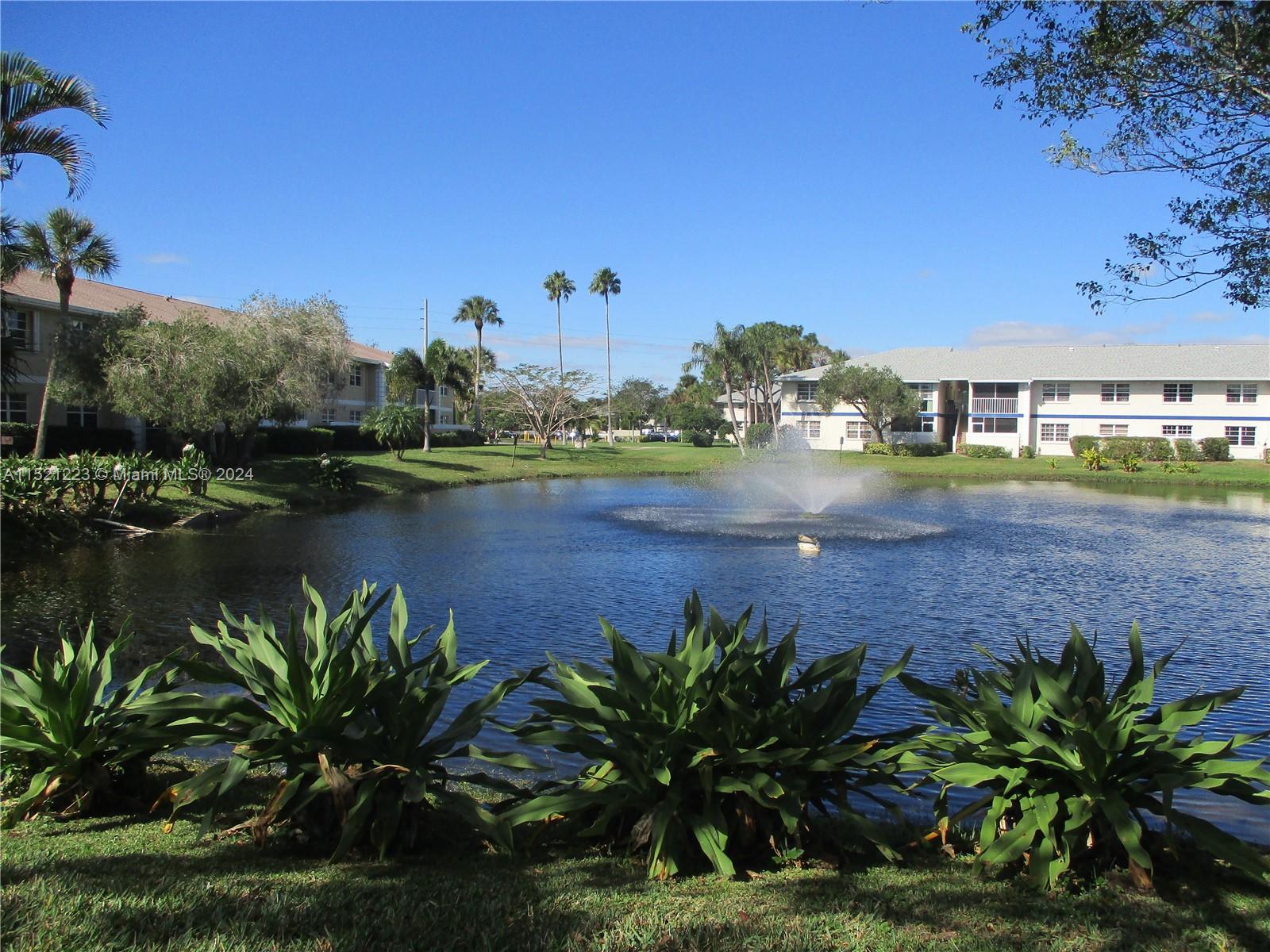 1540 SE Royal Green Cir # 102, Port St. Lucie Unit: I 102
