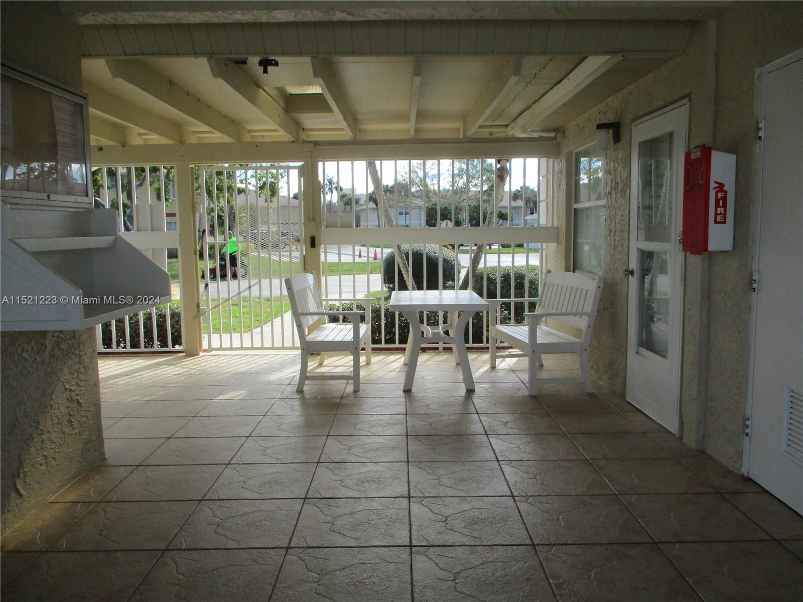 1540 SE Royal Green Cir # 102, Port St. Lucie Unit: I 102