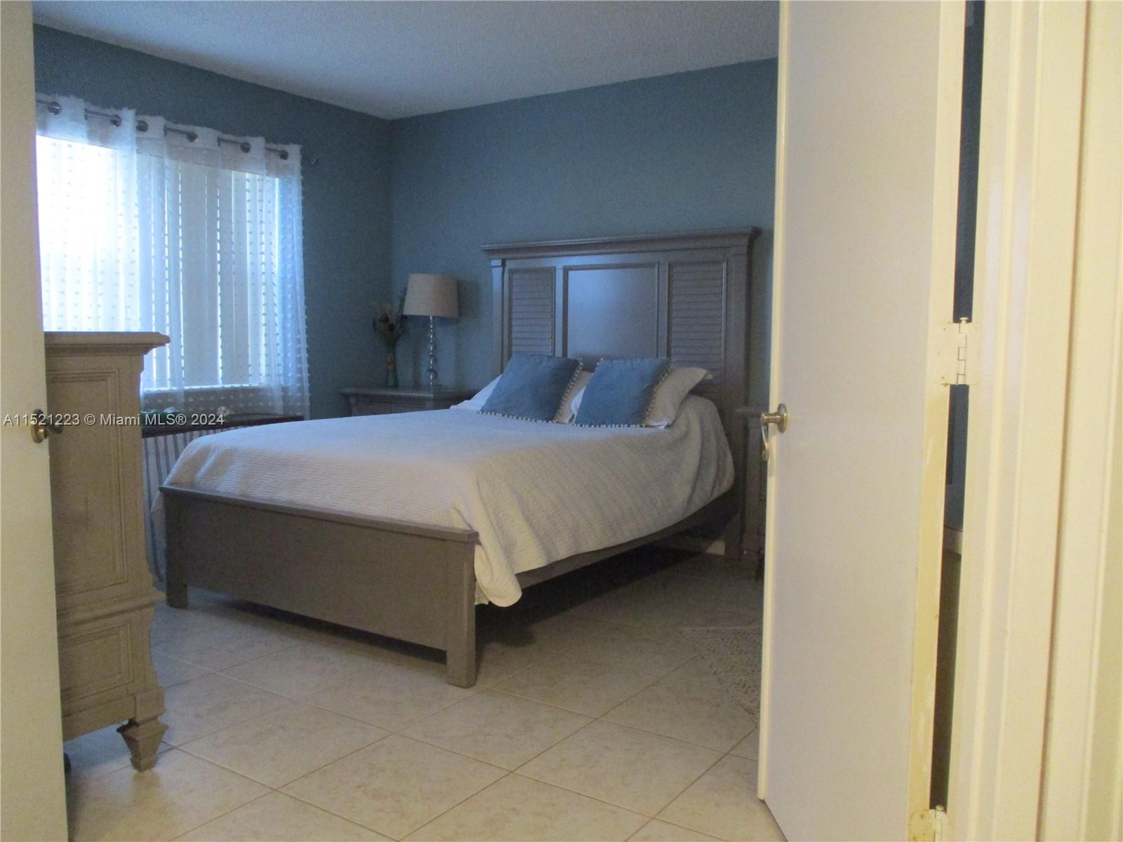1540 SE Royal Green Cir # 102, Port St. Lucie Unit: I 102