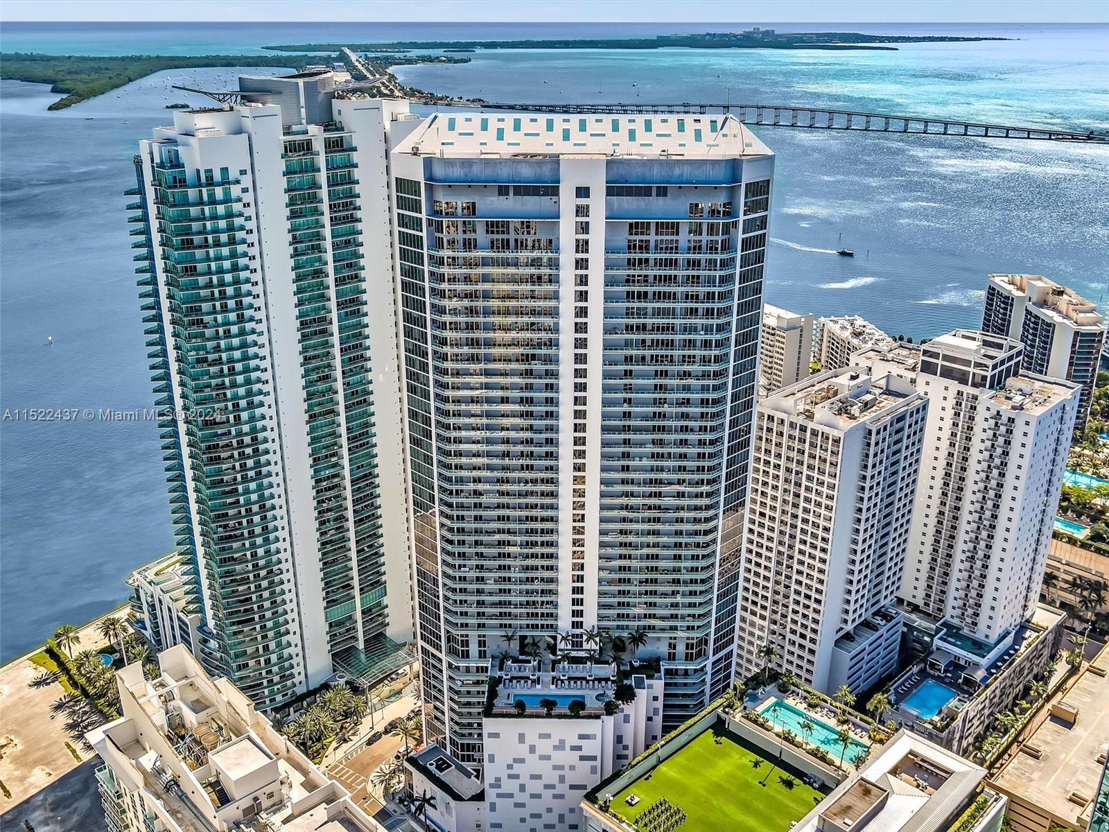1300 Brickell Bay Dr # 3207