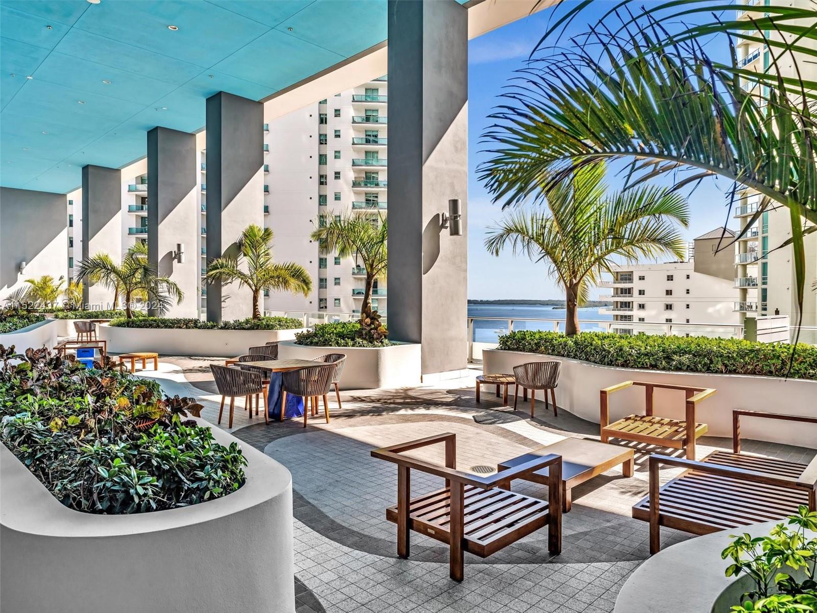 1300 Brickell Bay Dr # 3207