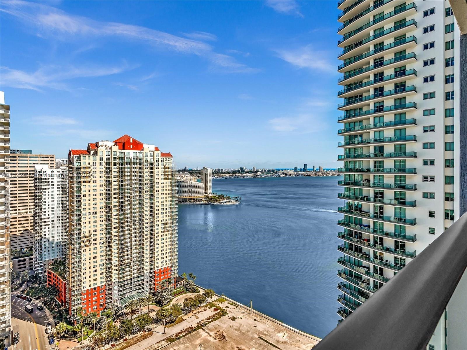 1300 Brickell Bay Dr # 3207