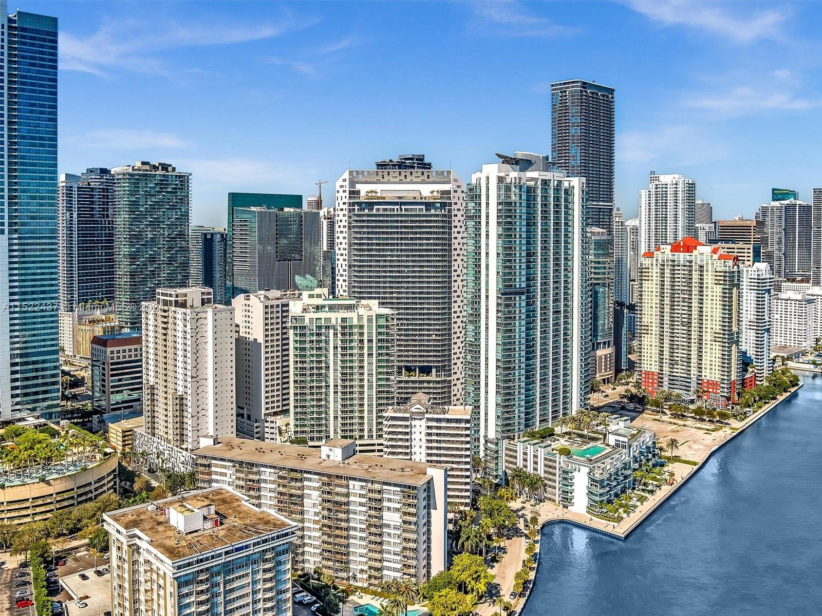 1300 Brickell Bay Dr # 3207