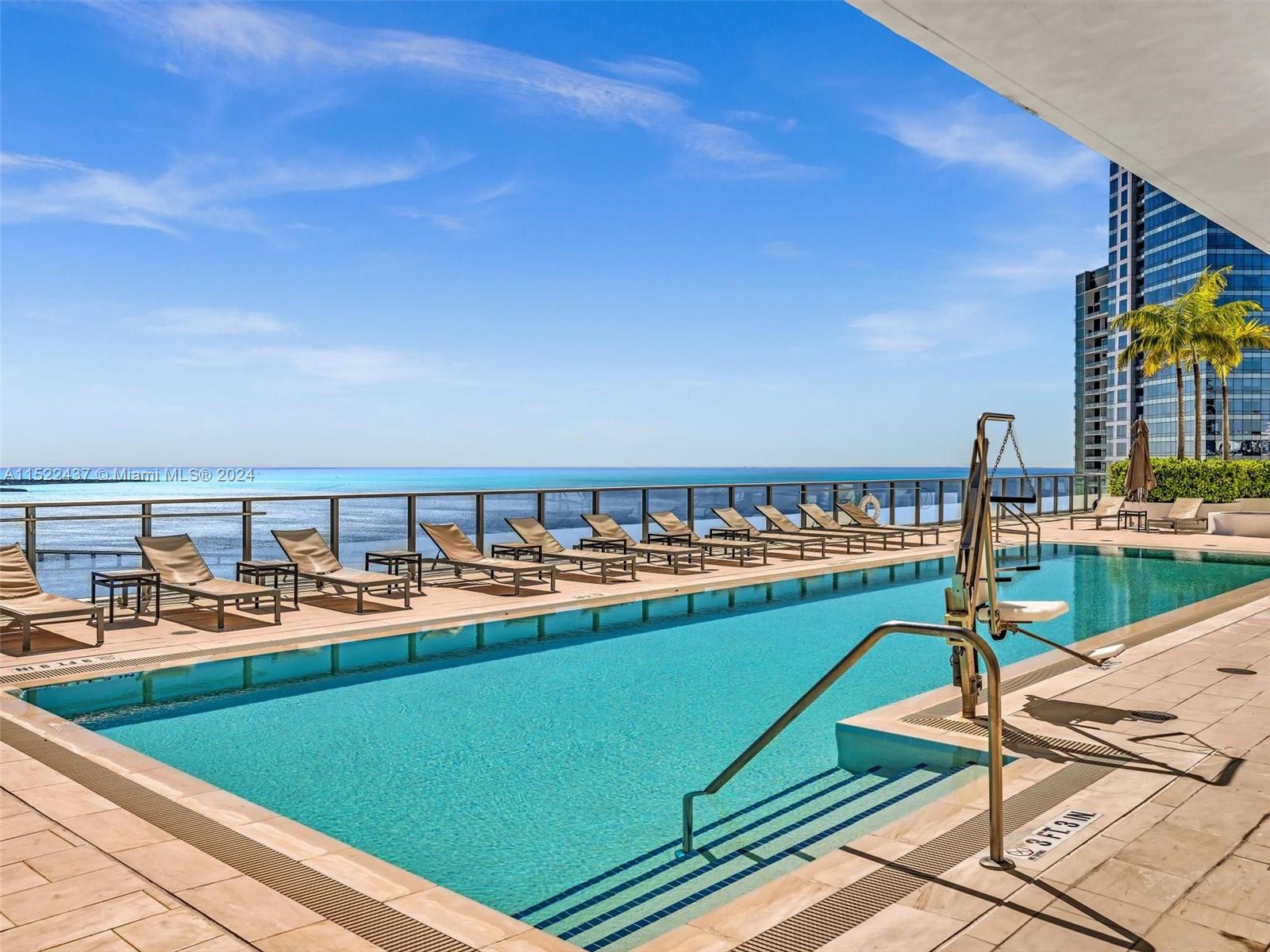 1300 Brickell Bay Dr # 3207
