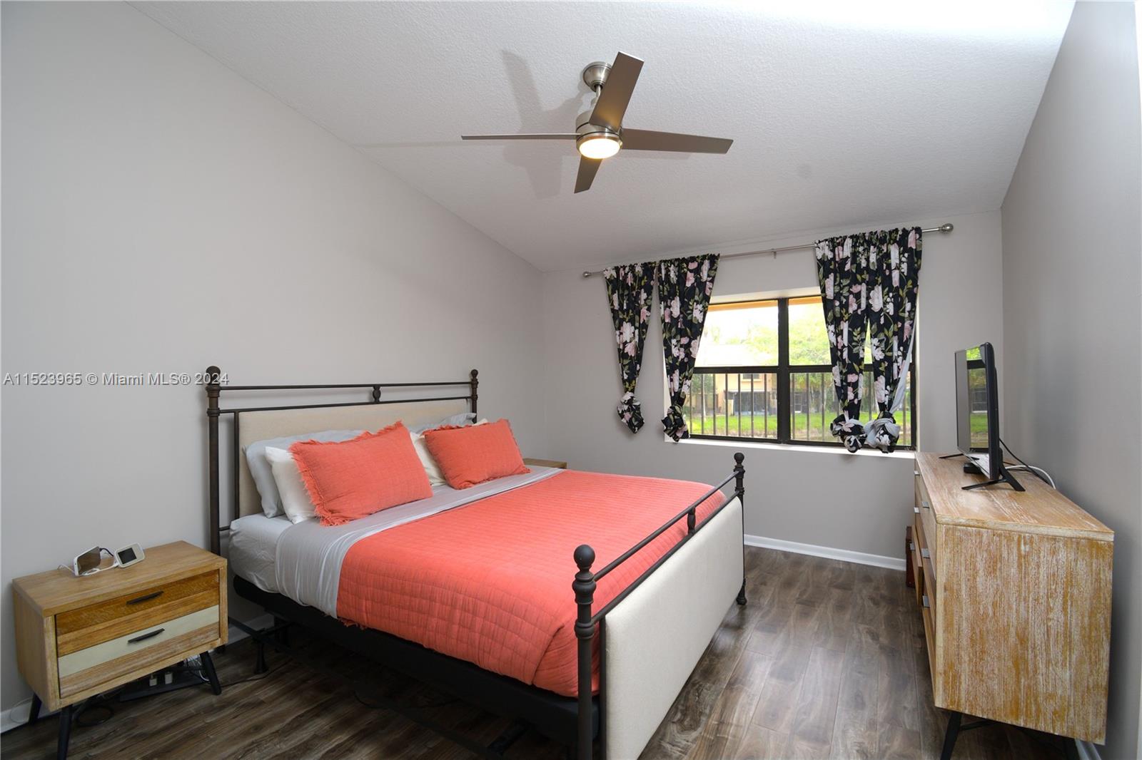 3655 Carambola Cir N # 2859