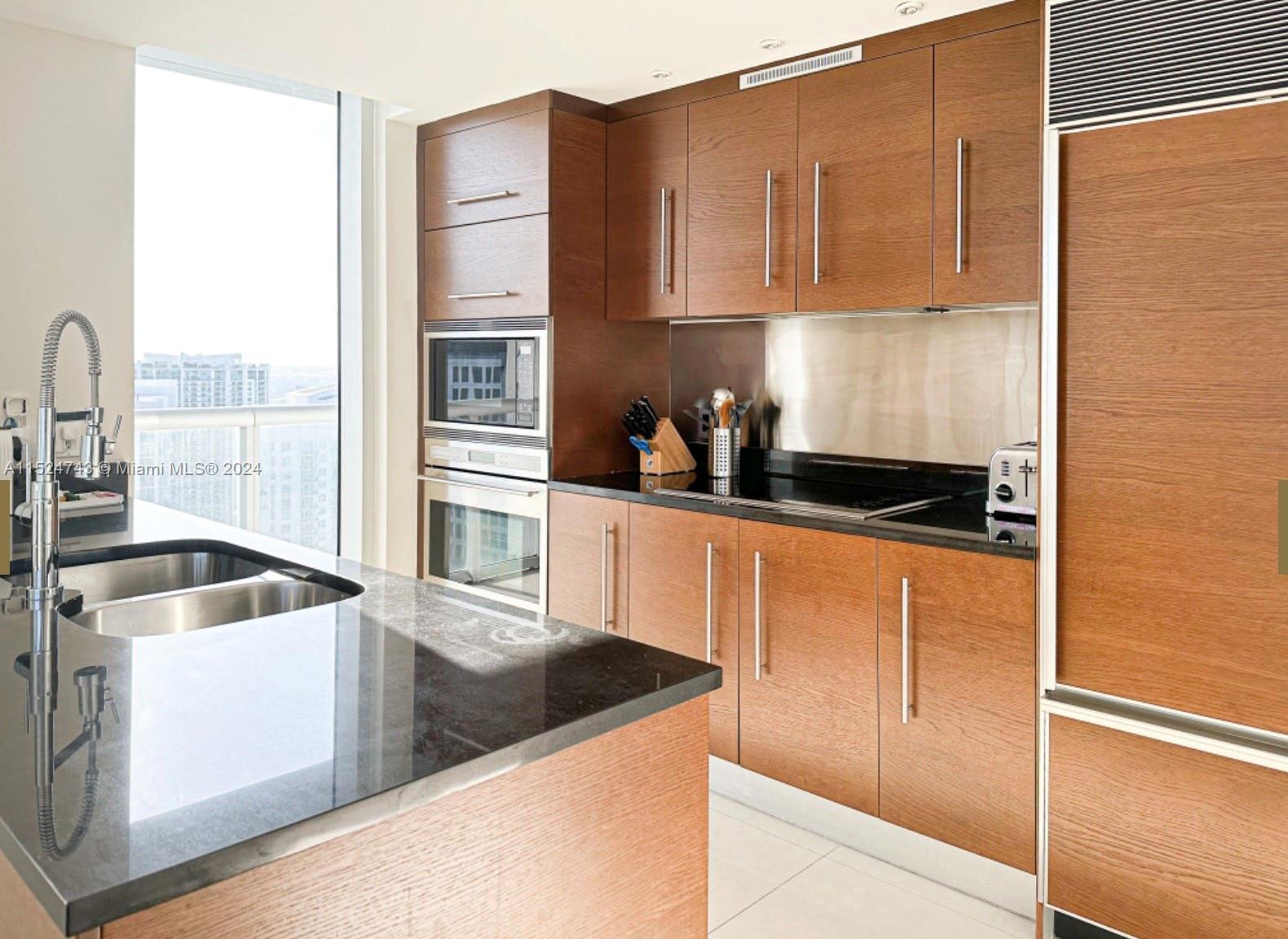 485 Brickell Ave # 4608