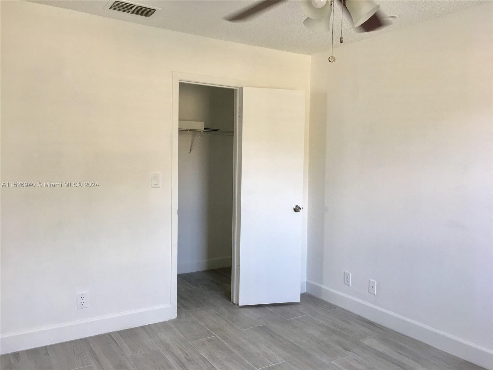 11239 W Model Cir W # 0