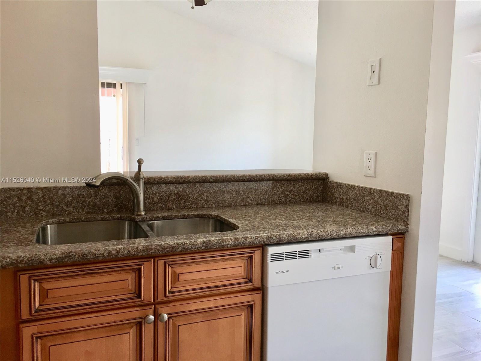 11239 W Model Cir W # 0