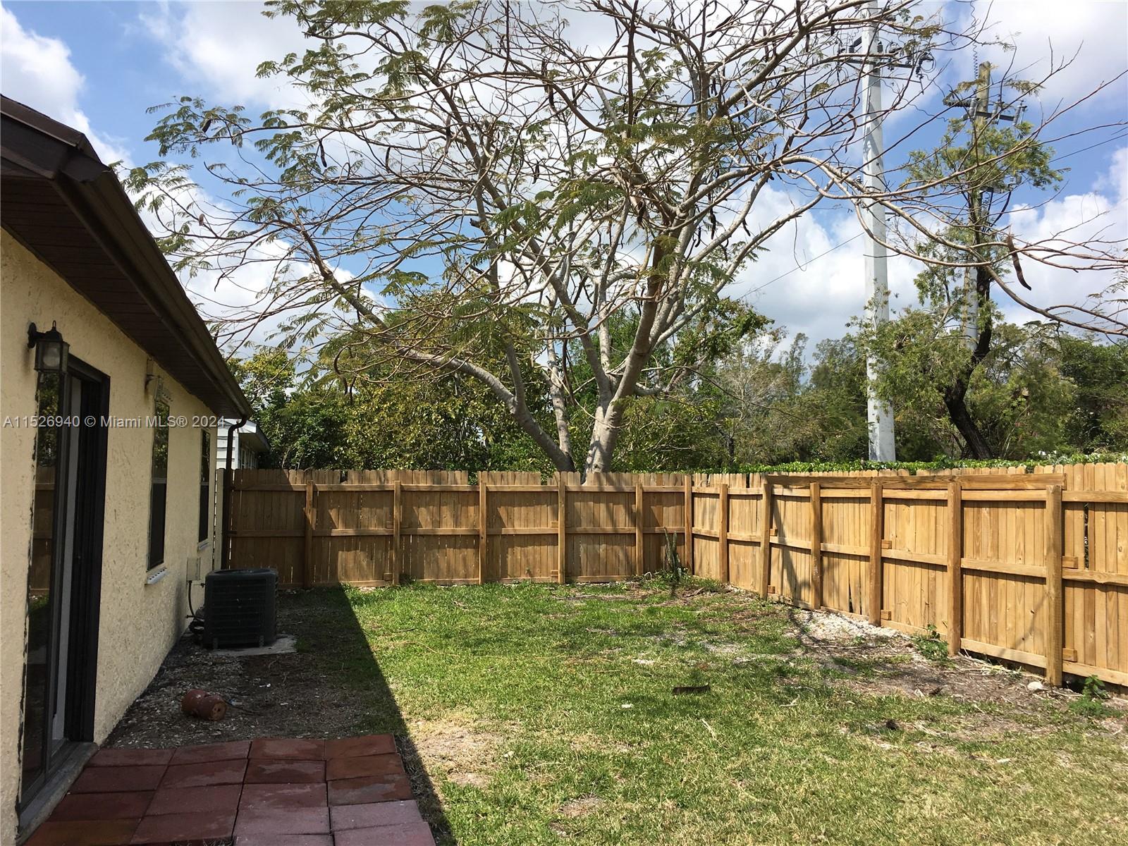 11239 W Model Cir W # 0