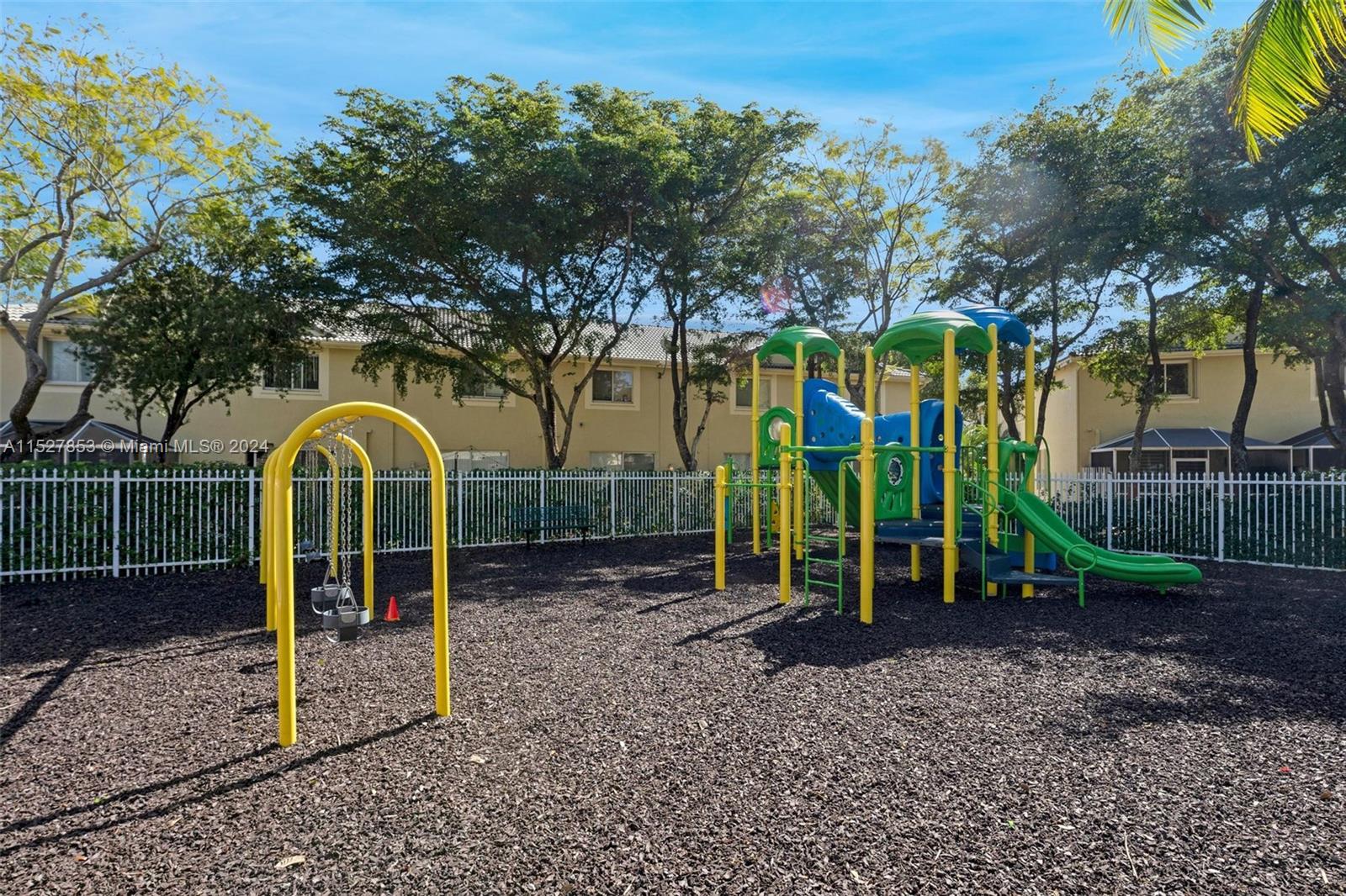 2146 Ensenada Ter