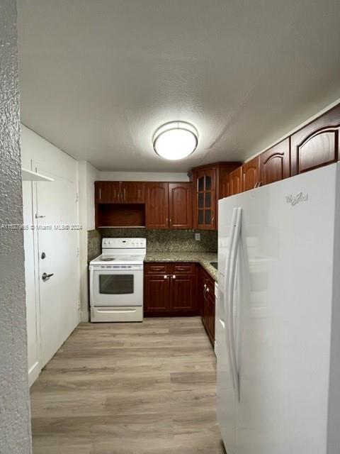 9143 SW 77th Ave # B809