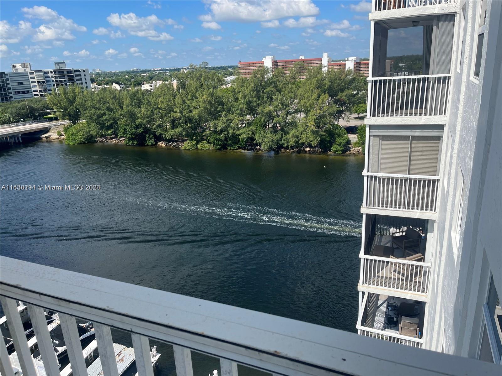 1505 N Riverside Dr # 1003