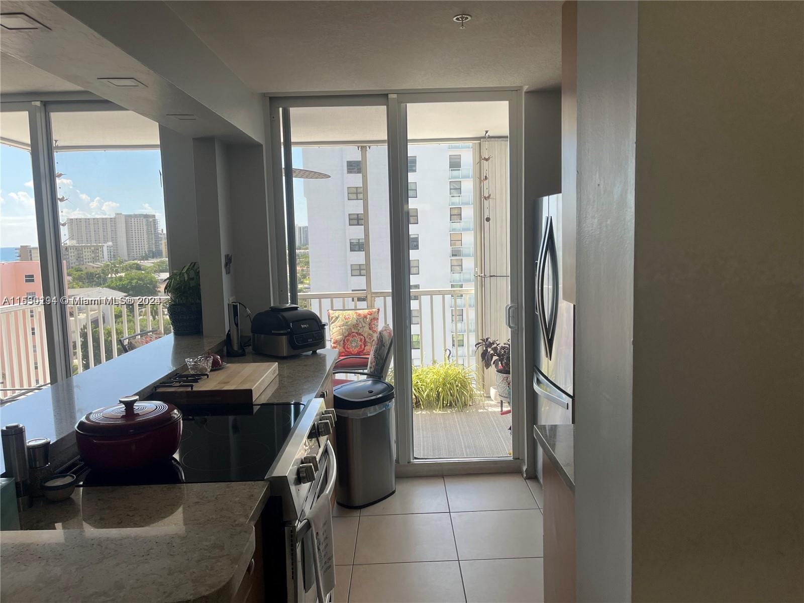 1505 N Riverside Dr # 1003