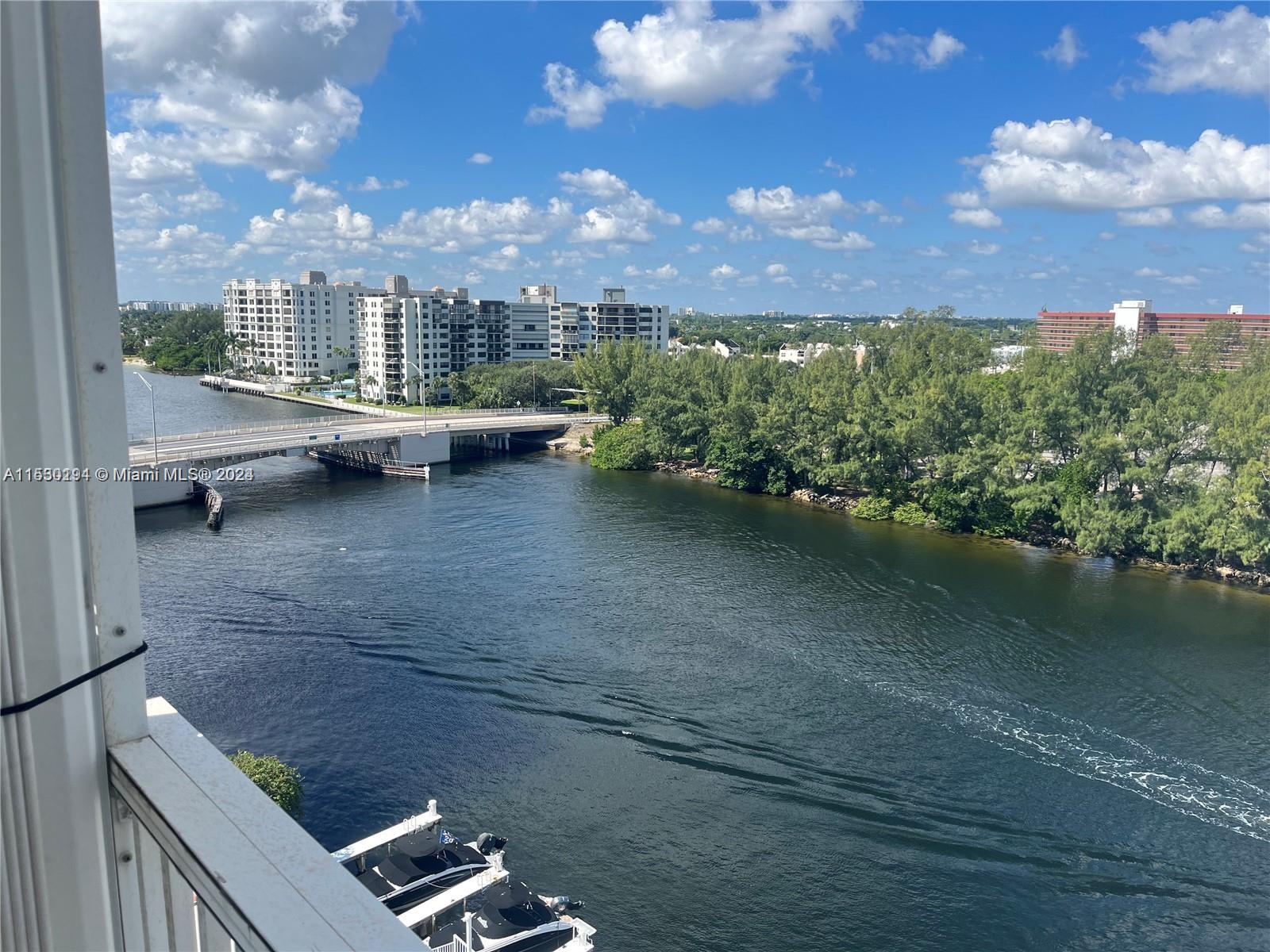 1505 N Riverside Dr # 1003