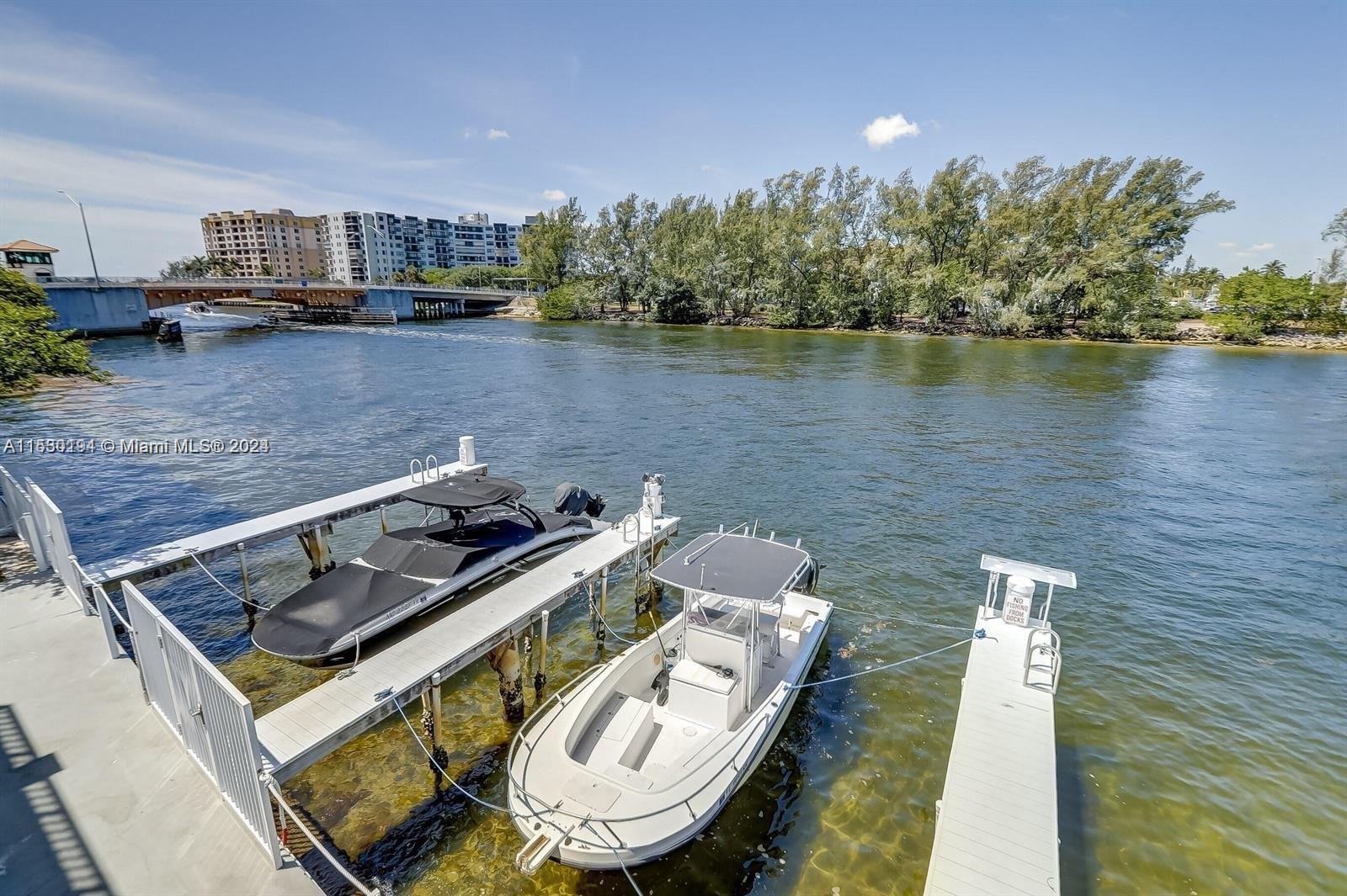 1505 N Riverside Dr # 1003