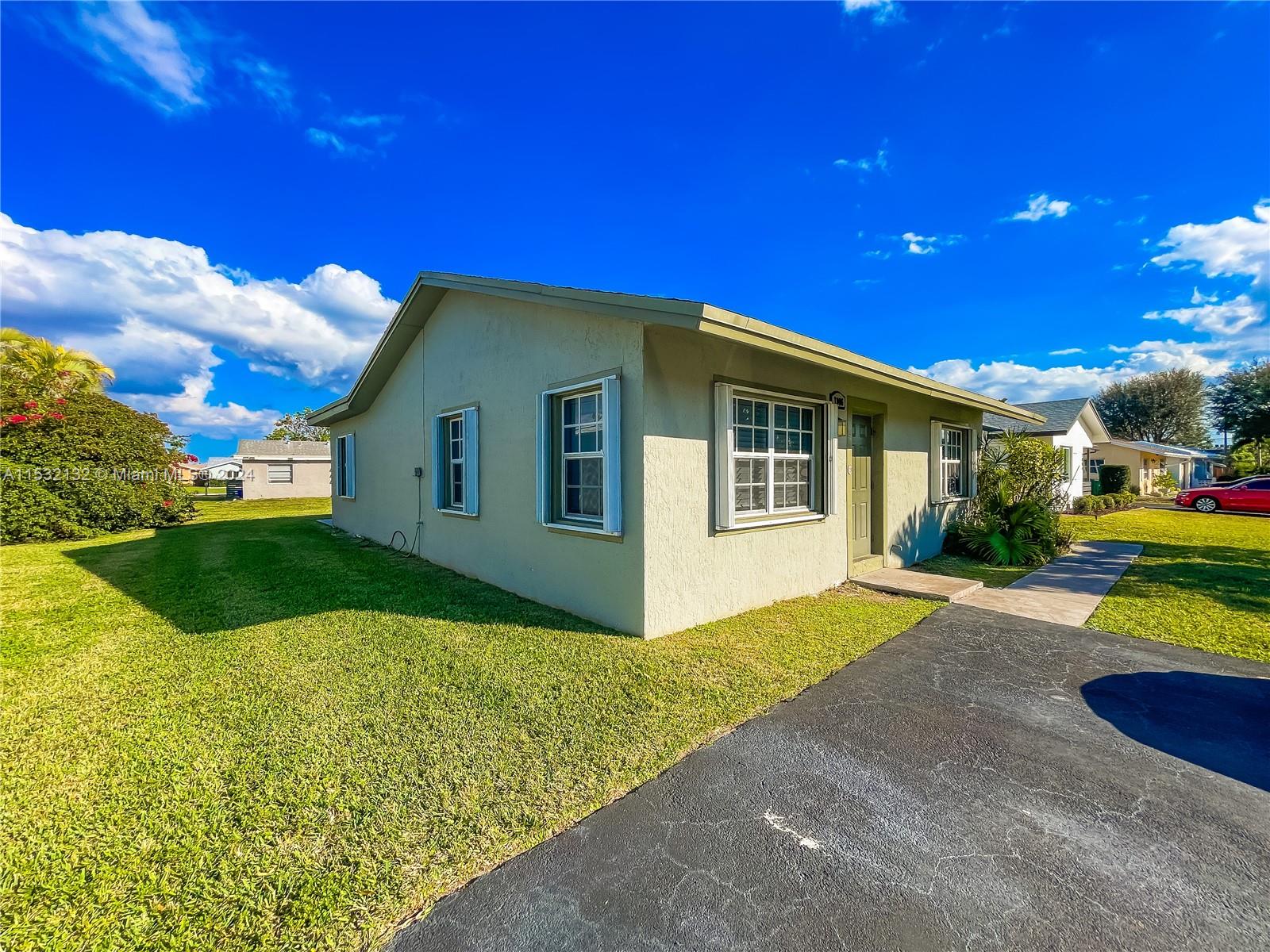 7006 NW 99th Way