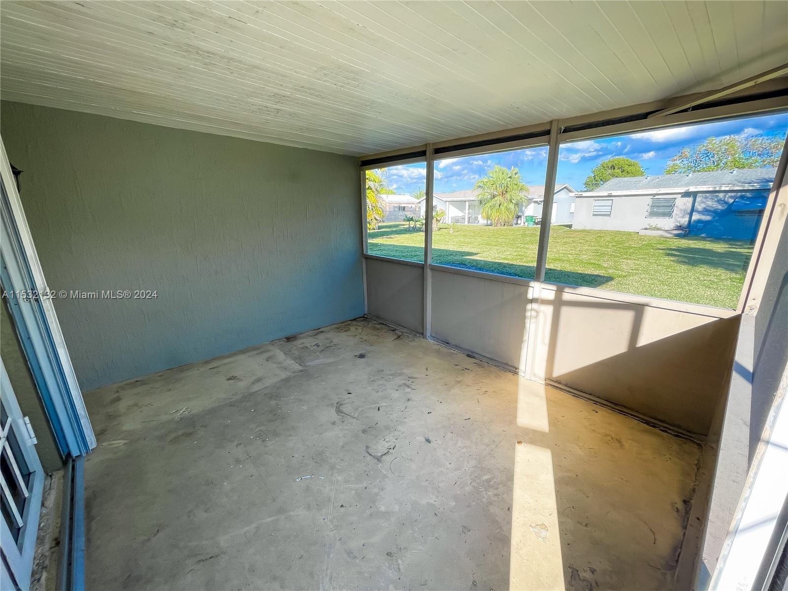 7006 NW 99th Way