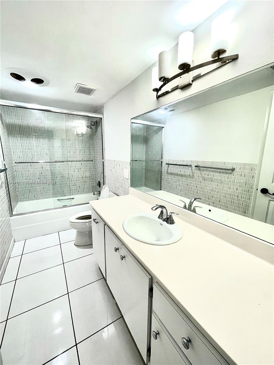 1501 S Ocean Dr # 204