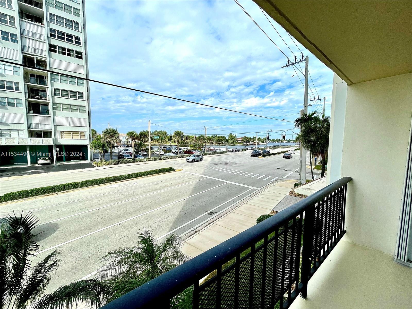 1501 S Ocean Dr # 204