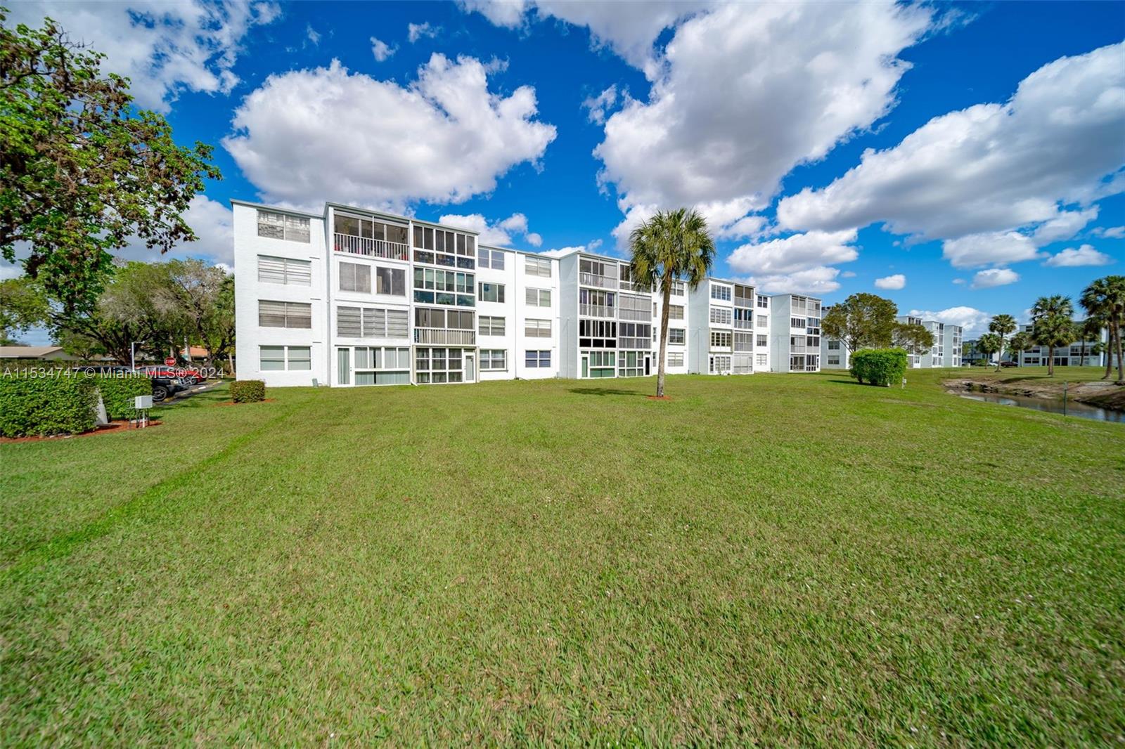 7800 NW 18th St # 208